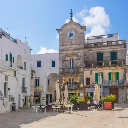 Palazzo Carlo Alberto 奇斯泰尼诺